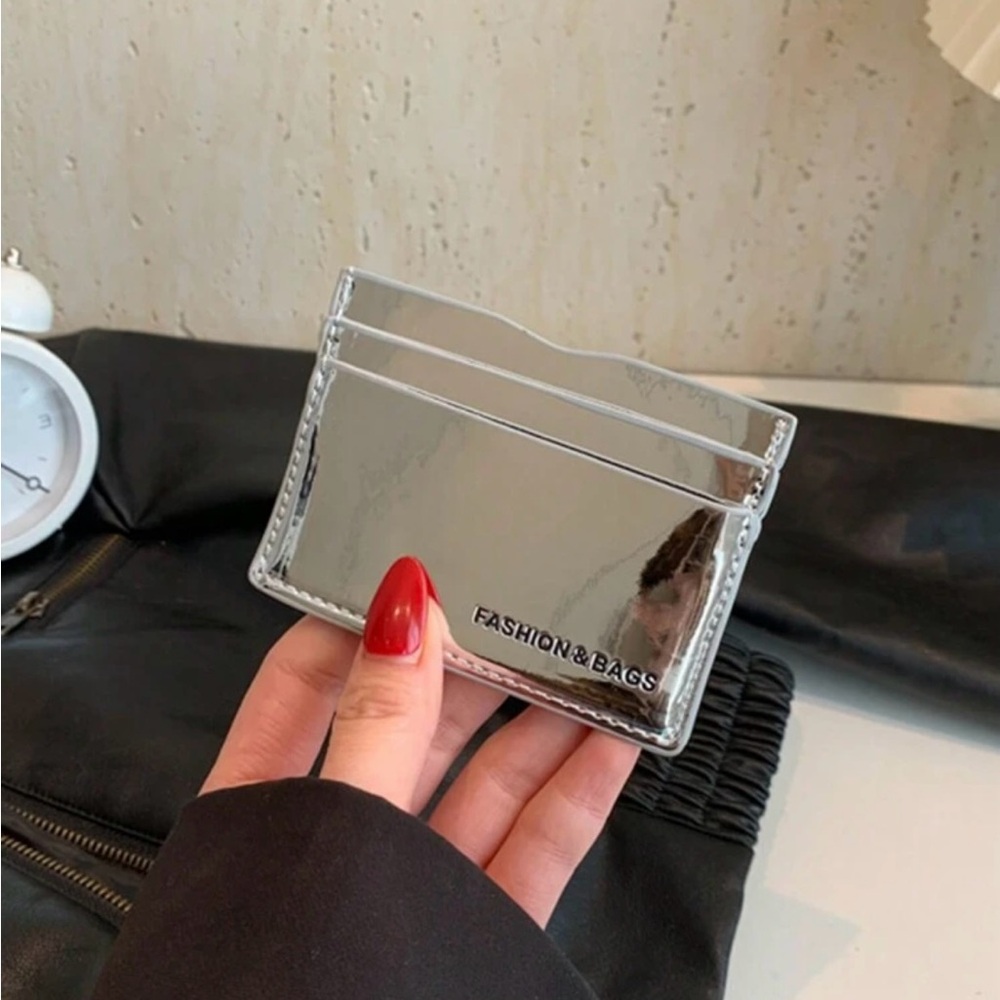 Silver Key and Card Holder with Modern Design